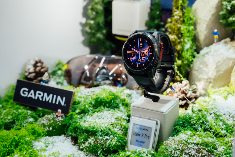 k1体育携手Garmin 推出首款Micro LED智慧手表