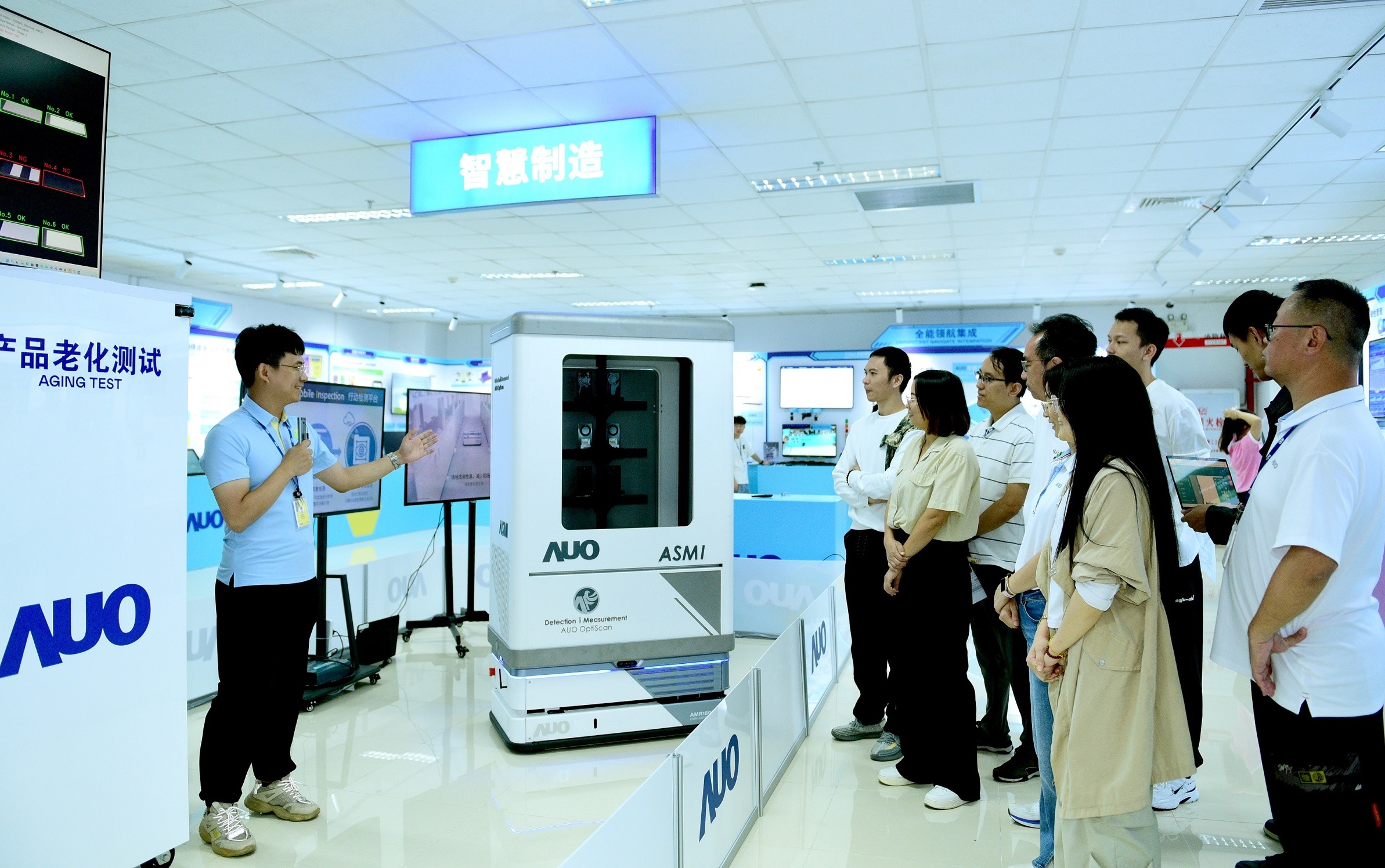 k1体育厦门将5G+ABC技术串联生产管理全流程，打通研发、采购、生管、制程、设备、质量等产品全生命周期制造流程，完成数字化设计、智慧供应链、智能座舱、全流程设备管理、数据驱动优化、智慧在线检测、智慧品管等自适应生产模式升级